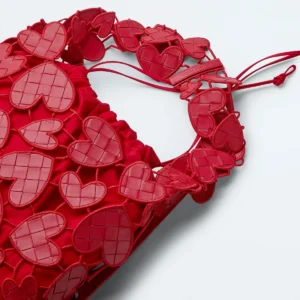 Bottega Veneta Intrecciato Heart Cut-Out Leather Tote Bag - Lipstick Red